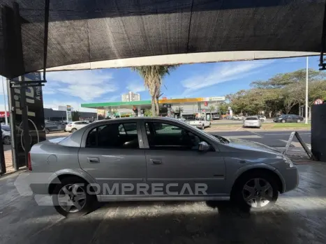 ASTRA SEDAN - 2.0 MPFI ADVANTAGE SEDAN 8V 4P AUTOMÁTICO