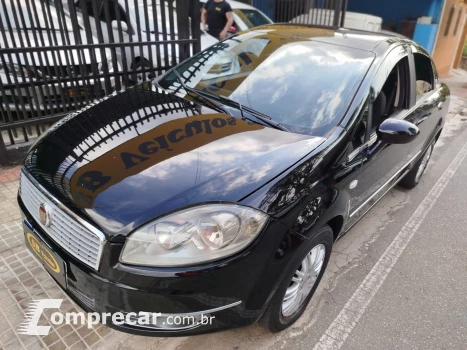Fiat Linea Essence 1.8 4 portas
