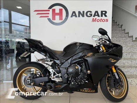 Yamaha YZF R1