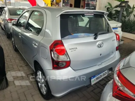 ETIOS HATCH - 1.5 X PLUS 16V 4P AUTOMÁTICO