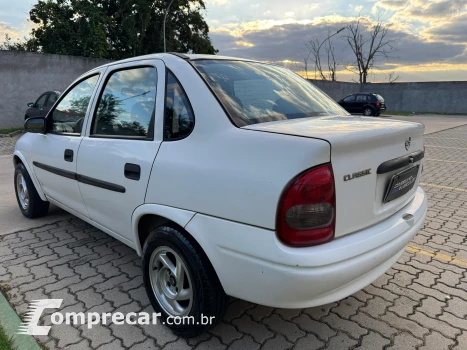 CORSA 1.0 MPFI Sedan 8V