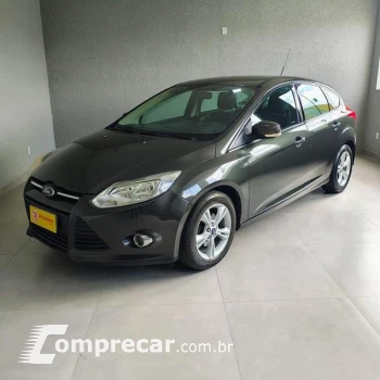 FORD FOCUS S 1.6 H 4 portas