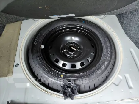 VOYAGE 1.0 12V MPI TOTALFLEX 4P MANUAL