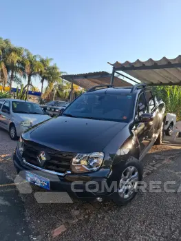 Renault OROCH  1.6 4 portas