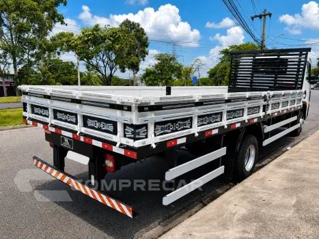 Delivery 11.180 Prime + Carroceria Madeira
