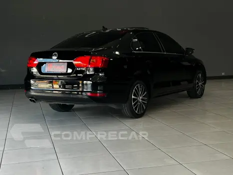 JETTA 2.0 TSI HIGHLINE 211CV GASOLINA 4P TIPTRONIC