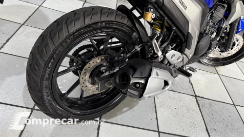 FZ25 ABS
