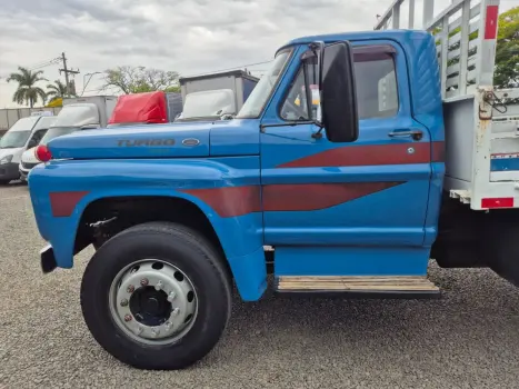 F-600 Modelo sem Versão