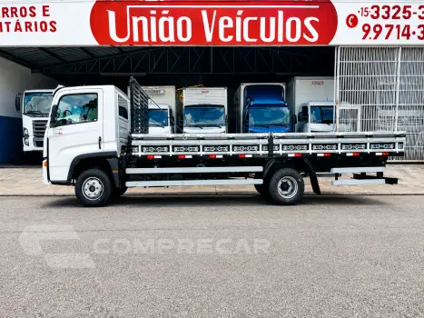 Volkswagen Delivery 11.180 Prime + Carroceria Madeira 2 portas