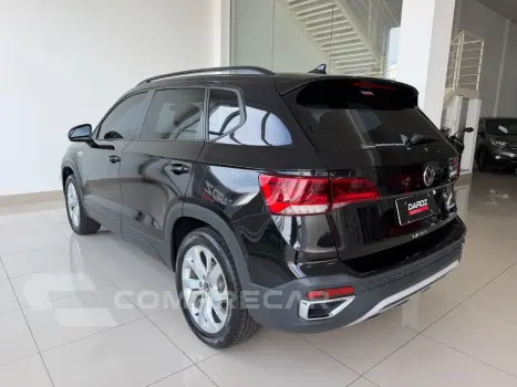 TAOS Comfortline 1.4 250 TSI Flex Aut.