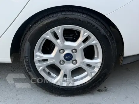 FIESTA 1.6 SE SEDAN 16V FLEX 4P POWERSHIFT