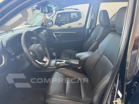 Hilux SW4 2.8 16V 4P SRX 4X4 7 LUGARES TURBO DIESEL AUTOMÁTI