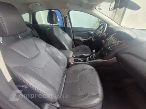 FOCUS 1.6 SE Hatch 16V