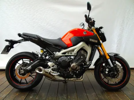 YAMAHA MT-09 ABS