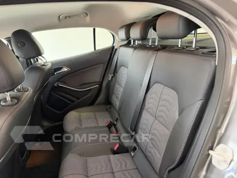 GLA 200 Style 1.6 TB 16V/Flex Aut.