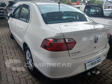 VOYAGE - 1.0 MI 8V 4P MANUAL