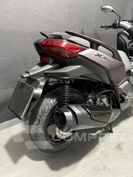 XMAX 300 ABS CONNECTED