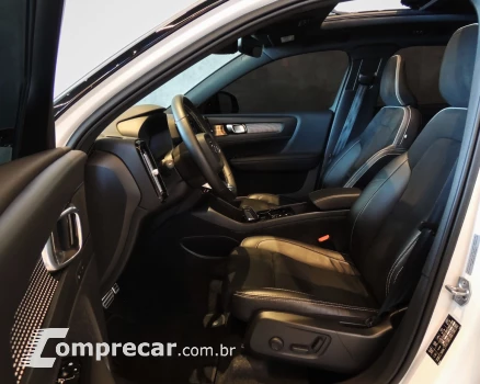 XC40 1.5 T5 Hybrid R-design FWD Geartronic
