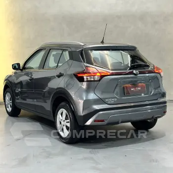KICKS Active 1.6 16V Flex Aut.