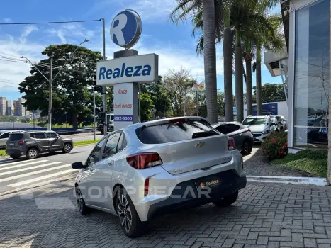 ONIX HATCH PREM. 1.0 12V TB Flex 5p Aut.