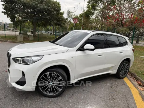 BMW X1 2.0 16V Turbo Sdrive20i M Sport 4 portas