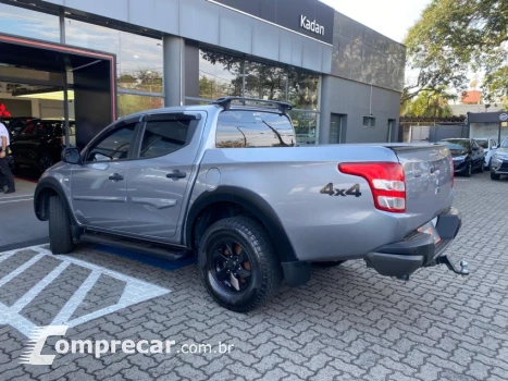 L200 TRITON 2.4 16V Turbo Sport Outdoor GLS CD 4X4