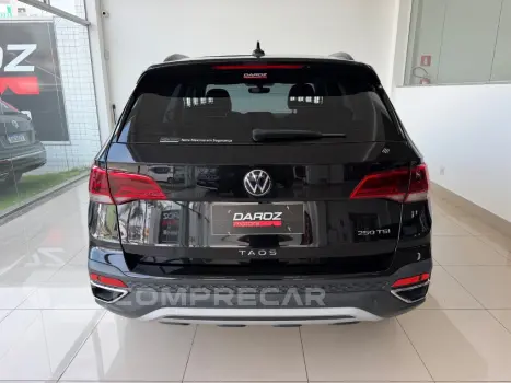 TAOS Comfortline 1.4 250 TSI Flex Aut.
