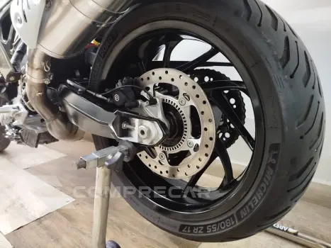 F 800 R ABS
