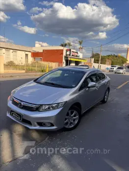 Honda CIVIC 1.8 EXS 16V 4 portas