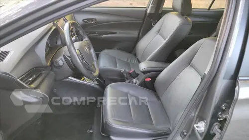 YARIS 1.5 16V FLEX SEDAN XLS CONNECT MULTIDRIVE