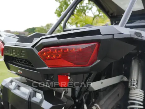RZR XP 1000 EPS 4X4 (UTV)