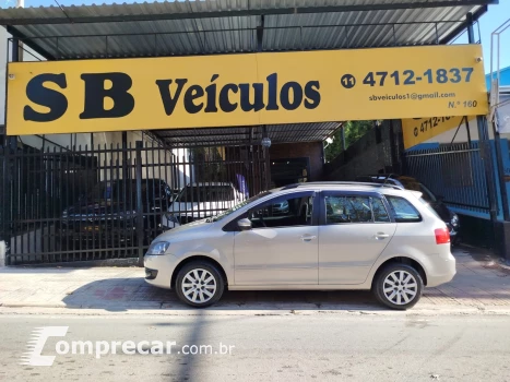 Volkswagen SpaceFox Comfortline 1.6 4 portas