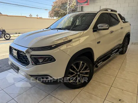 TORO 2.0 16V Turbo Ranch 4WD AT9