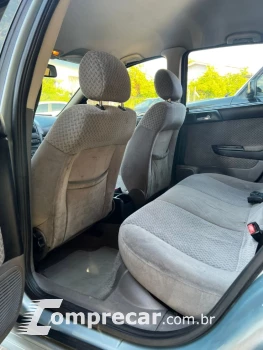 ASTRA 2.0 MPFI CD Sedan 8V