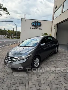 Honda CITY Sedan LX 1.5 Flex 16V 4p Aut. 4 portas
