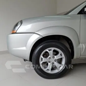 TUCSON 2.0 MPFI GLS 4X2 16V 143cv 2WD