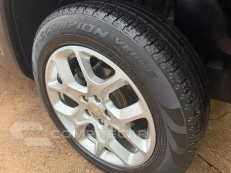 Renegade Sport 1.8 4x2 Flex 16V Mec.