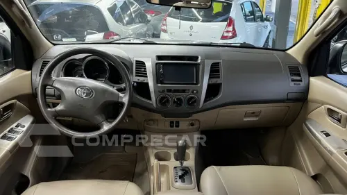 Hilux SW4 2.7 16V 4P SR AUTOMÁTICO