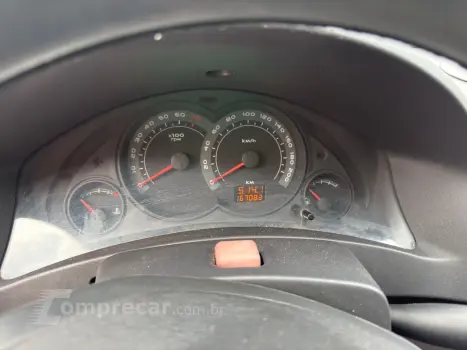 CELTA 1.0 MPFI Life 8V