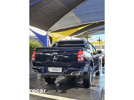 L200 TRITON 2.4 16V TURBO DIESEL SPORT HPE TOP CD 4P 4X4 AUT