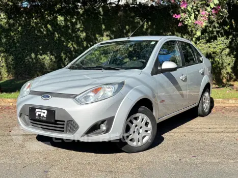FIESTA 1.6 Rocam SE Sedan 8V