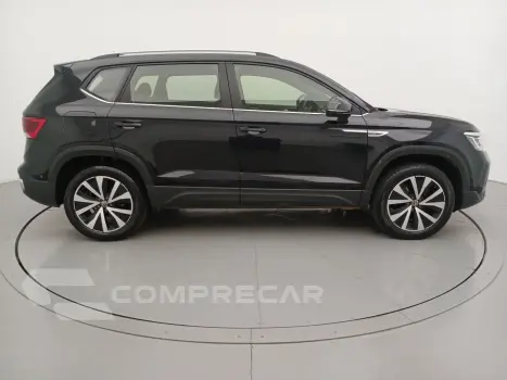 TAOS 1.4 250 TSI TOTAL FLEX HIGHLINE AUTOMÁTICO