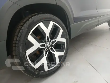 TAOS 1.4 250 TSI TOTAL FLEX HIGHLINE AUTOMÁTICO