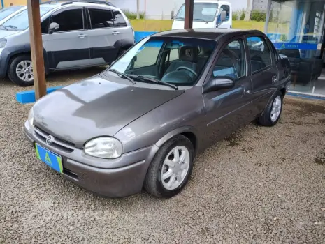 Corsa Sedan 1.6 GLS 4P