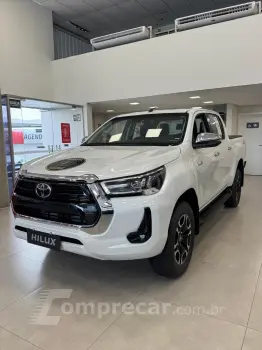Toyota HILUX 2.8 D-4d Turbo CD SRX 4X4 4 portas
