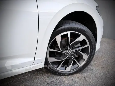 JETTA 1.4 250 TSI TOTAL FLEX COMFORTLINE TIPTRONIC