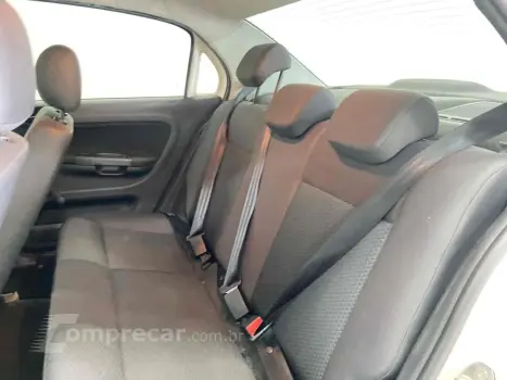 VOYAGE 1.0 12V MPI TOTALFLEX 4P MANUAL