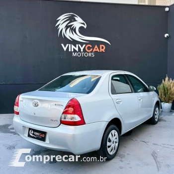 ETIOS 1.5 XS Sedan 16V