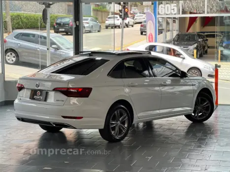 JETTA 1.4 250 TSI TOTAL FLEX R-LINE TIPTRONIC