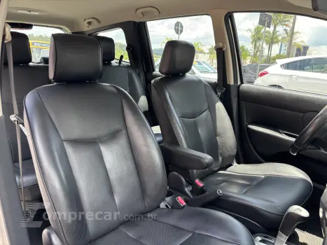 GRAND LIVINA 1.8 SL 16V